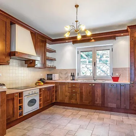 Perigiali Sleeps 6 Air Con Wifi Villa *
